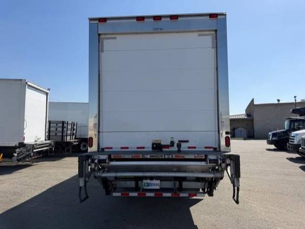 2020 Freightliner 26ft - Photo 8