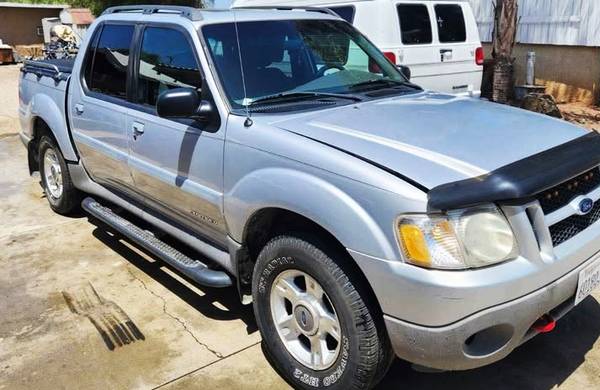 Excellent 2001 Ford Explorer Sport Trac Pickup 4 Wheel Drive - $6,900 (San Jacinto)63440946981763122