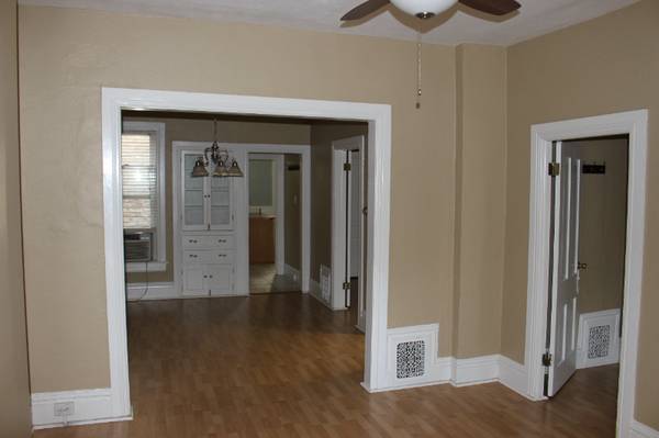 $2495.00 / 2br - 980ft2 - Beautiful Row Home in the Heart of Capitol Hill!63920604268291124