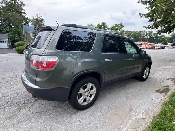 ********** GMC ACADIA SLE + THIRD ROW AND BACK UP CAMERA ************ - $2,99963654707680385123