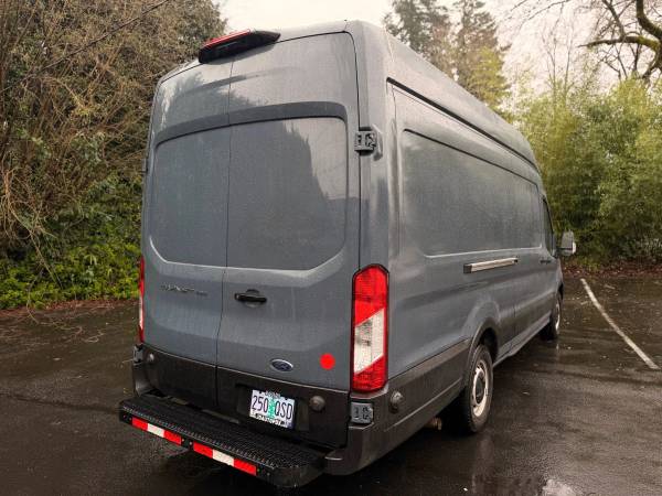 2020 Ford Transit 250 - Photo 11