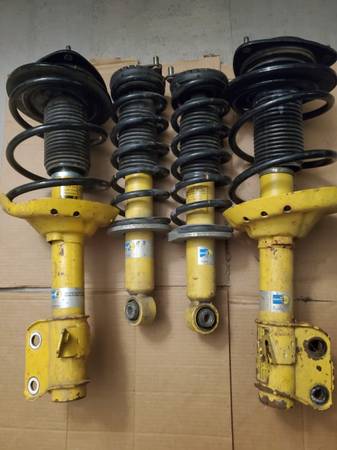 Subaru 4 Struts Legacy GT/ Outback XT Bilstein Struts 1