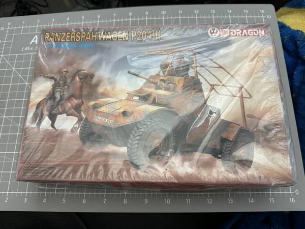Dragon 1/35 Scale Panzerspahwagen P204(f) Model kit #9048 Open Box! 1
