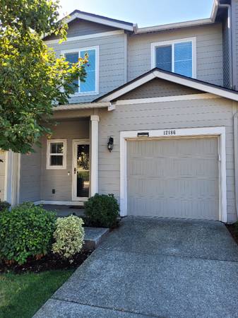 $2650.00 / 3br - 1550ft2 - Home on Pond63999453170307120