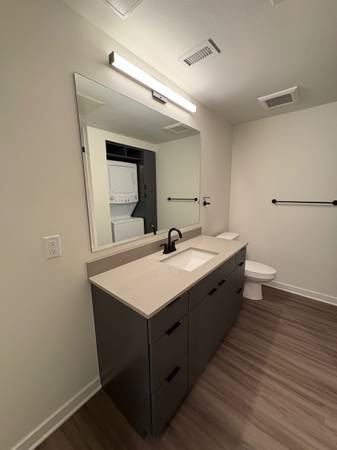 Estudio de lujo de $1,537 con comodidades de estilo resort: ¡Visita hoy! Listo para mudarse (Colorado Springs)63687084115073120