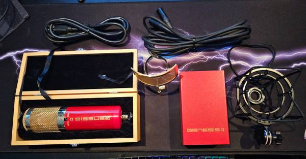 MXL Limited Edition Genesis II Vacuum Tube Microphone 1