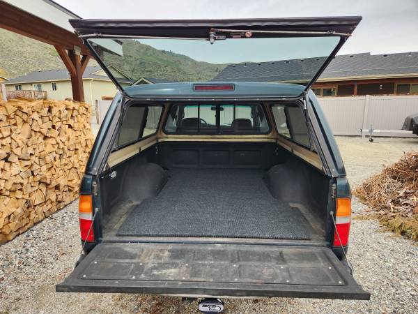 1998 Toyota Tacoma Deluxe V6 4WD Ext Cab w/ Canopy - $12,495 (Entiat)63442443219075124