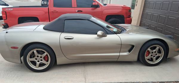 Convertible corvette 1