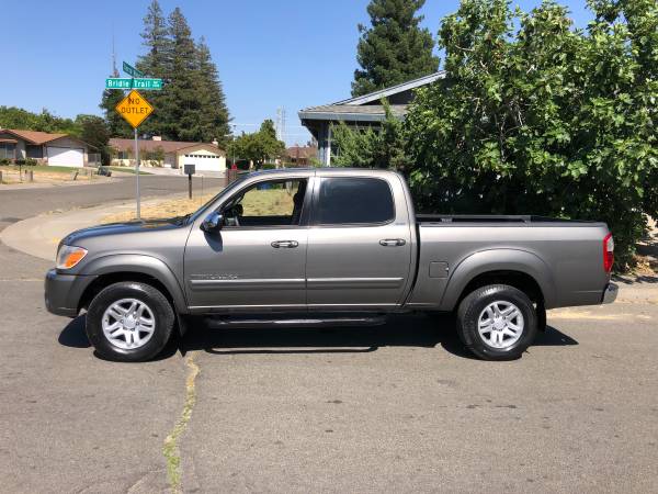 4X4 TOYOTA TUNDRA 4WD CREWCAB and LOW|MILES! IMMACULATE V8 Engine - $18,000 (SACRAMENT0. Cal)63624217552641122