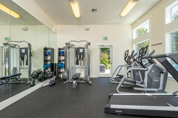 $1,644 / 2br - 880ft2 - Love your new apartment home! Beautiful 2 bedroom floorplans. (Tigard - Wilsonville, King City, Sherwood)63672564933379123