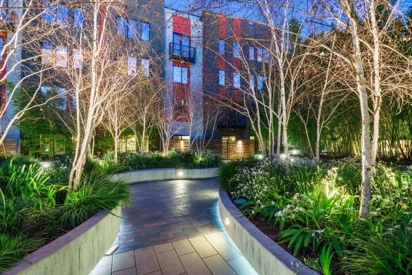 $4,715 / 2br - 1059ft2 - Sophisticated Living  Billiards, Fireplace Lounge & Private Par (san jose west)63686121718659120