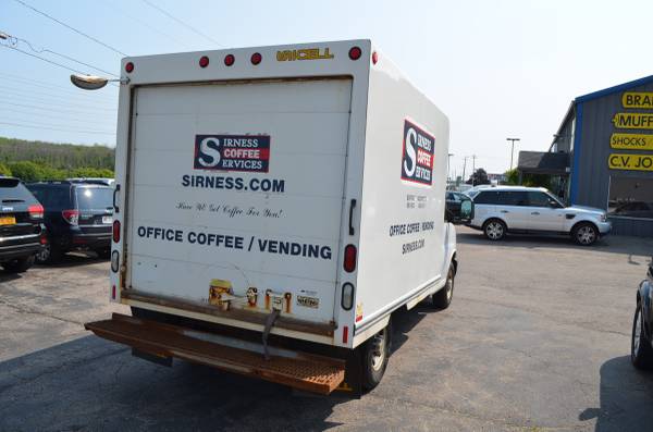 2006 Chevy Express 3500 Box Truck - $7,400 (Ontario)63471591229697122