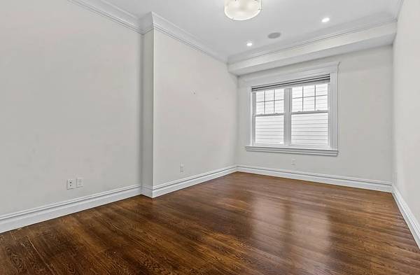 $1,750 / 2br - Renovated 2BR Apartment For Rent (Staten Island)63874740852995124
