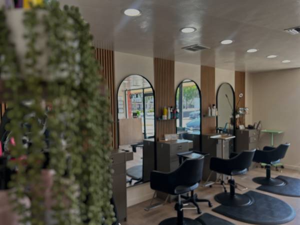 Stylist Booth rental 1