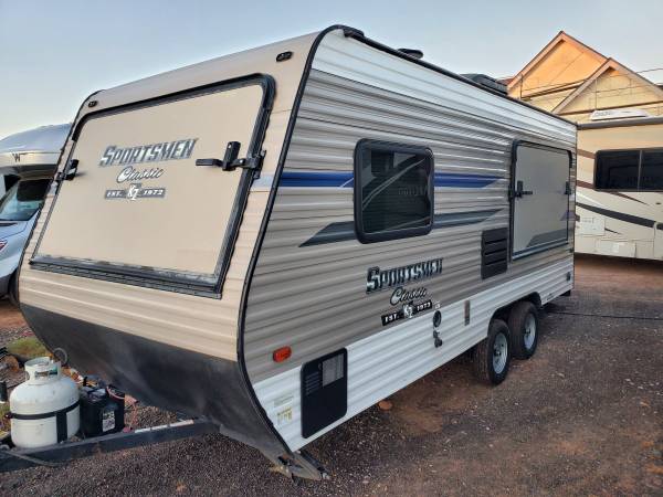2018 Sportsmen 20 ft hybrid camp trailer sleeps 8-10 3100lbs no tax 1