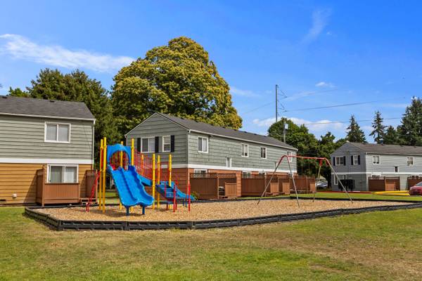 $1,691 / 2br - 850ft2 - Translation Service Available, 2/bd, In Lakewood (8333 32nd Avenue South, Lakewood, WA)63852482194179120