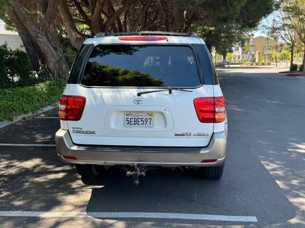2004 TOYOTA SEQUOIA SR5 - $10,500 (Mountain View)63654703668867124