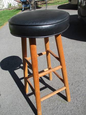 padded stool 1