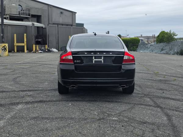Volvo S80 2013 - $5.900 (Brooklyn)63470771910913123