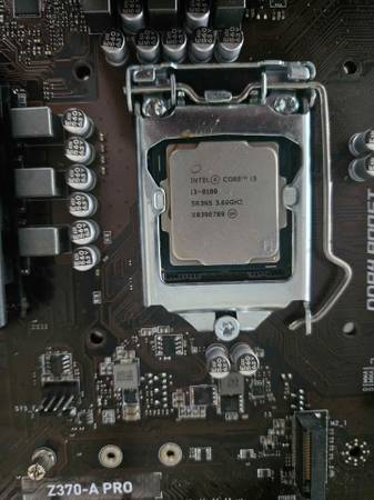 INTEL CPU Core i3-8100 1