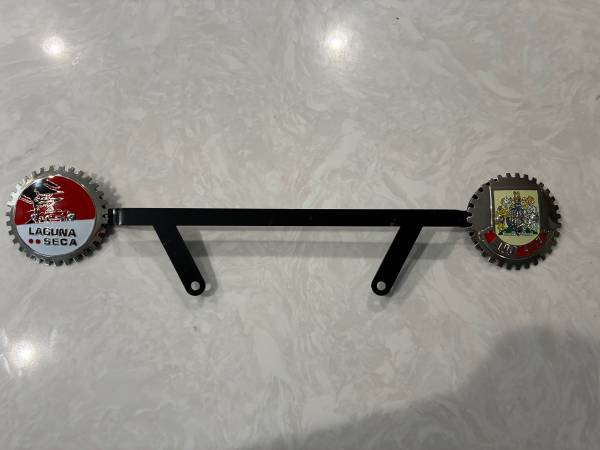 MG MINI COOPER TRIUMPH AUSTIN BADGE BAR 1