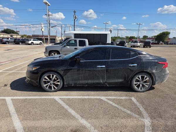 2017 Nissan Maxima 1
