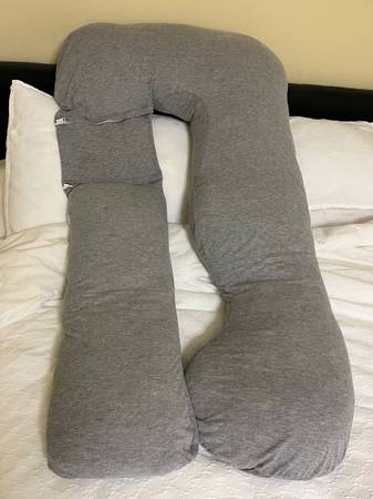 Pregnancy pillow 1