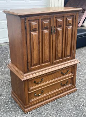 ✨ Solid Oak Cabinet / Armoire with Drawers – Excellent Condition! ✨ 1