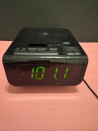 CLOCK / CD / RADIO 1