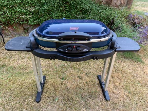 Coleman RoadTrip LX Collapsible Propane Grill 1