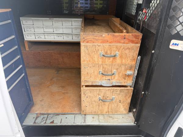 2007 Ford E-Series E-250 - Photo 10