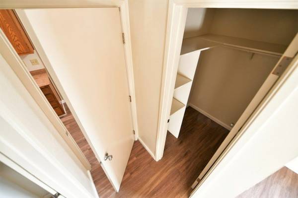 $2,695 / 2br - 2bed/2bath Apartment in Quiet Corner of Berkeley, Close to Campus (berkeley)63686121807491123