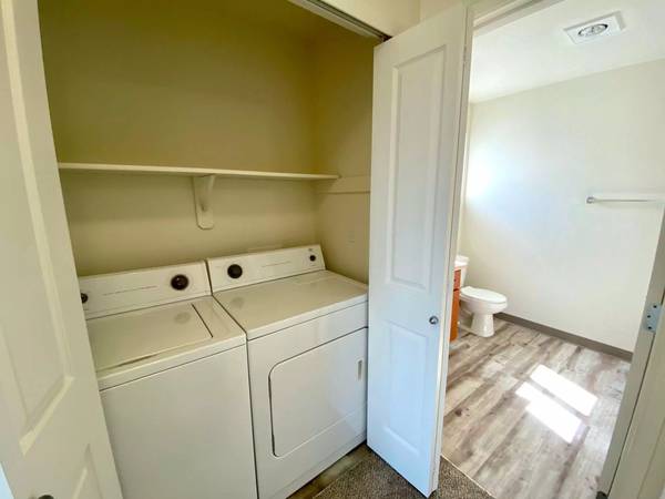 $1,339 / 1hab - 761ft2 - ¡Distribución espaciosa con lavadora y secadora privadas! 761 pies cuadrados 1 habitación, 1 baño (Kennewick - Pasco, Richland)63678508509955123