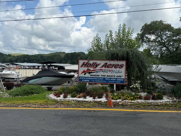$240 Boat Slips and Storage. Covered Occoquan River (Woodbridge, VA)63895919467395120