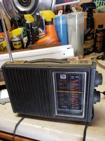 Vintage GE 2 Way Portable Radio 1