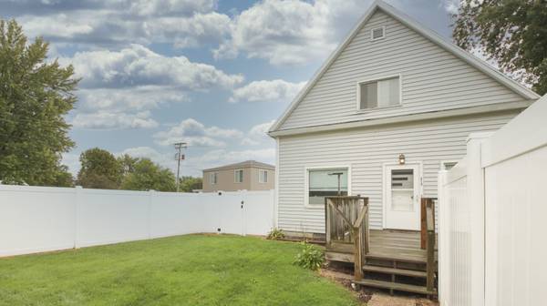 $94,900 / 3br - 1296ft2 - 312 N 3rd Street, Abbotsford, WI 54405 (Abbotsford, WI)63845960594051121