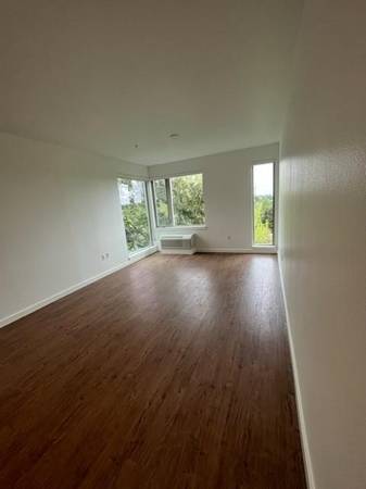 $1,709 / 1br - 722ft2 - 6 WEEKS FREE! Top Floor 1J *Sunset Views (Multnomah Village)63672547479937120