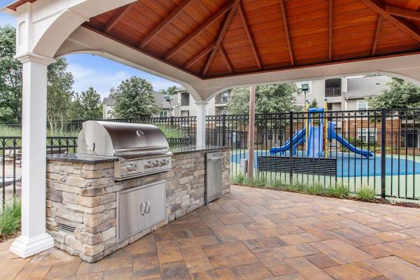 $1,863 / 1br - 642ft2 - Recycling, Den or Study, Dishwasher (20300 River Ridge Terrace, Ashburn, VA)63896507611906123