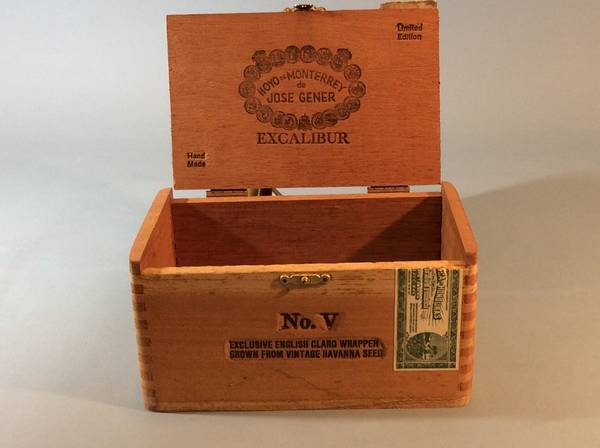 Antique Wooden Cigar Box Excalibur 1