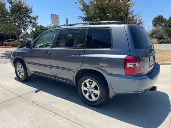 2005 Toyota Highlander - $5,800 (Ventura, CA)63470775582211122