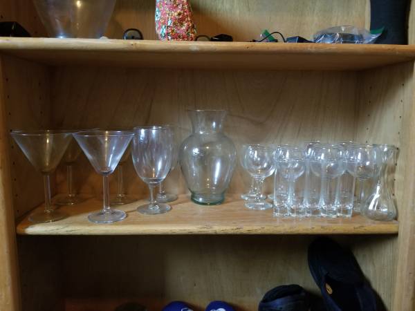 Assorted Glassware 1