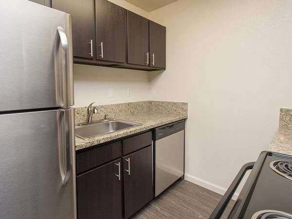 $1,699 / 1br - 592ft2 - Internet & Cable Ready, Reserved Covered Parking (fairfield / vacaville)63938625117954123
