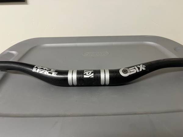 RaceFace Six C carbon handlebars - 35 mm clamp - 35 mm rise 1