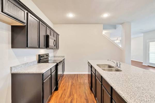$2,035 / 4br - 2000ft2 - Forney Rental Homes - 2nd month free (Forney)63796376057089124