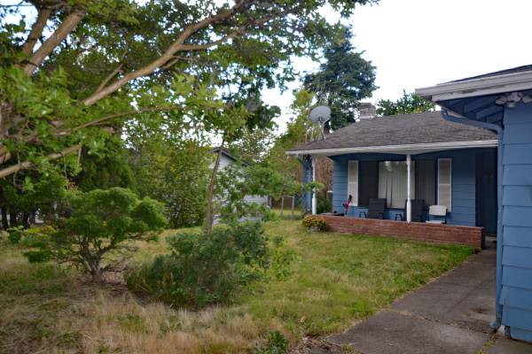 1st-Time Buyers - $0 down available, Spacious Rancher Lots of Parking! 1
