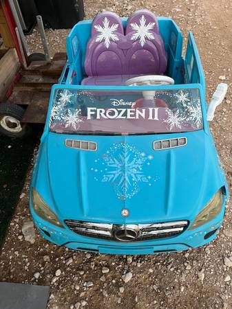 Free electric car toy for (little girl) 1