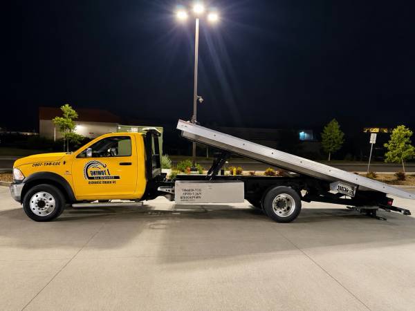 24/7 Flatbed Towing – Denver, Thornton, Westminster, Arvada | From $100 1