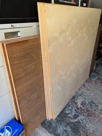 Walnut veneer ply, baltic birch 1