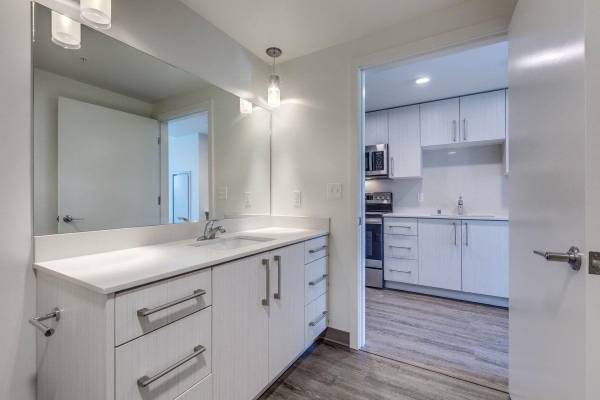 $2,795 / 757ft2 - Concierge Services, Studio Fit Fitness Center, Air Conditioning (Capitol Hill, Seattle)64031311435651123