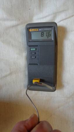 Fluke 51 Digital Thermometer 1